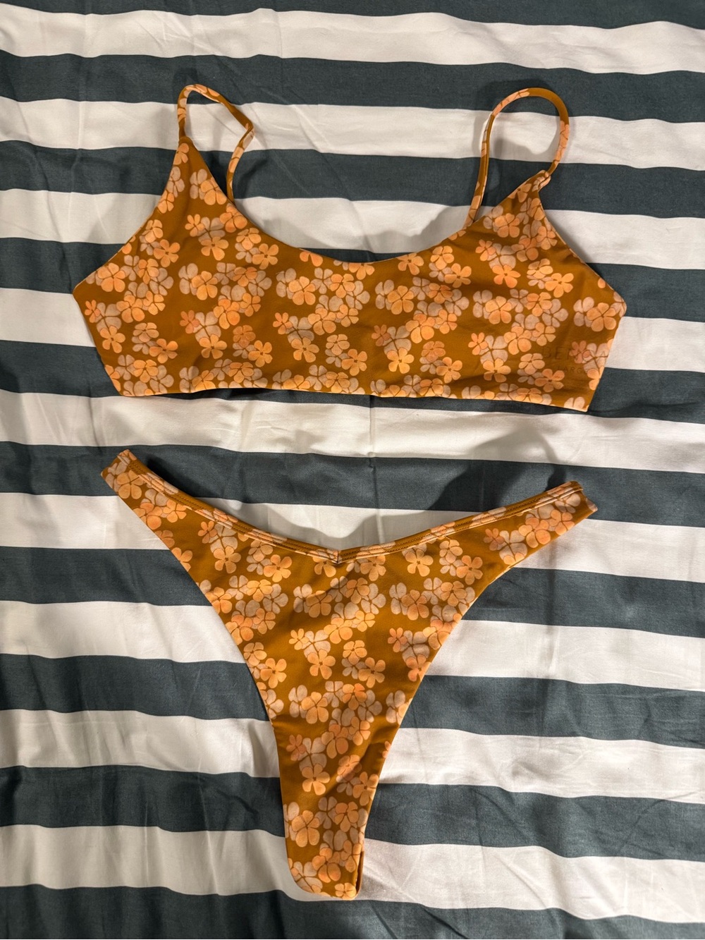 BENOA swim Scoop Bralette Bikini Set - lei print - Medium